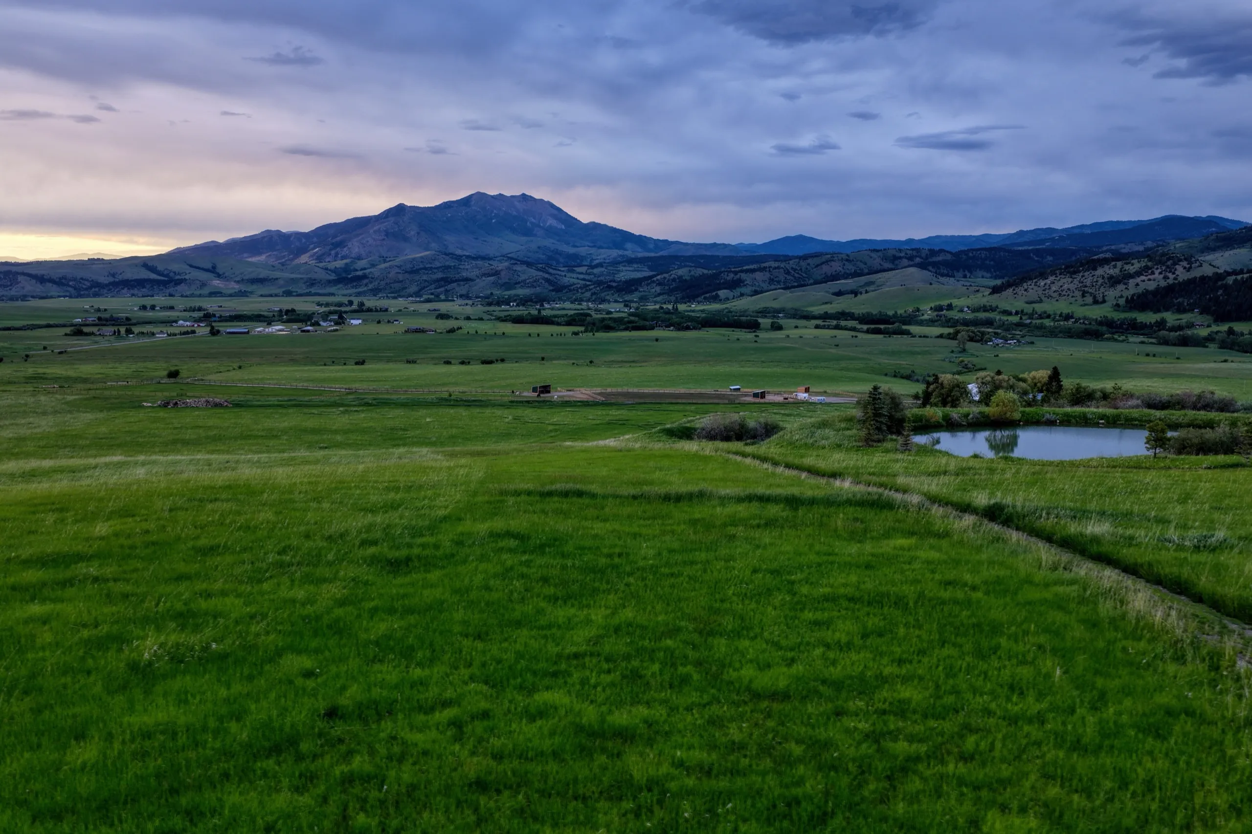 Event site with mountain views and open meadows near the Lodge