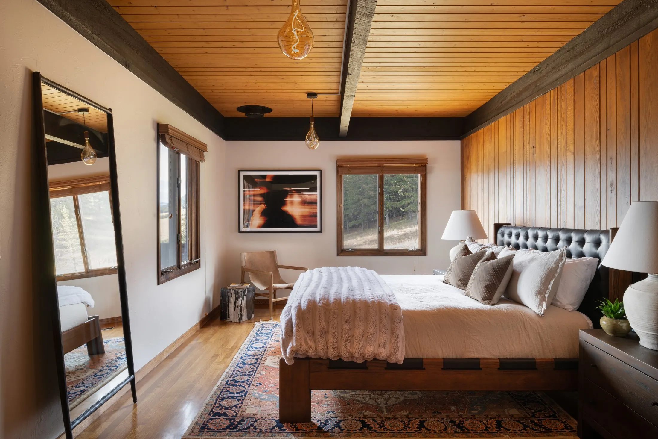 Main floor guest bedroom - king bed