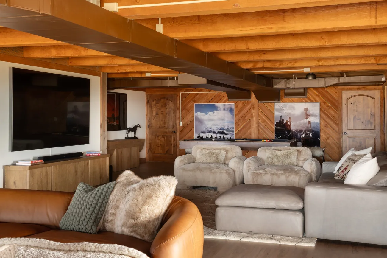 Downstairs TV room at Four Peaks Ranch