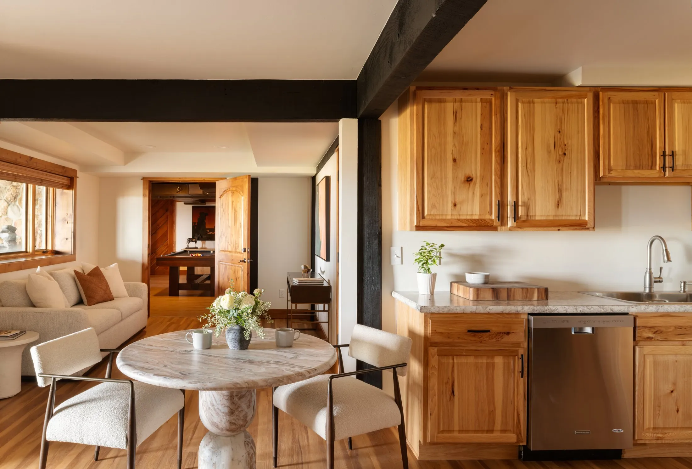 Ensuite apartment kitchen and dining - lower level