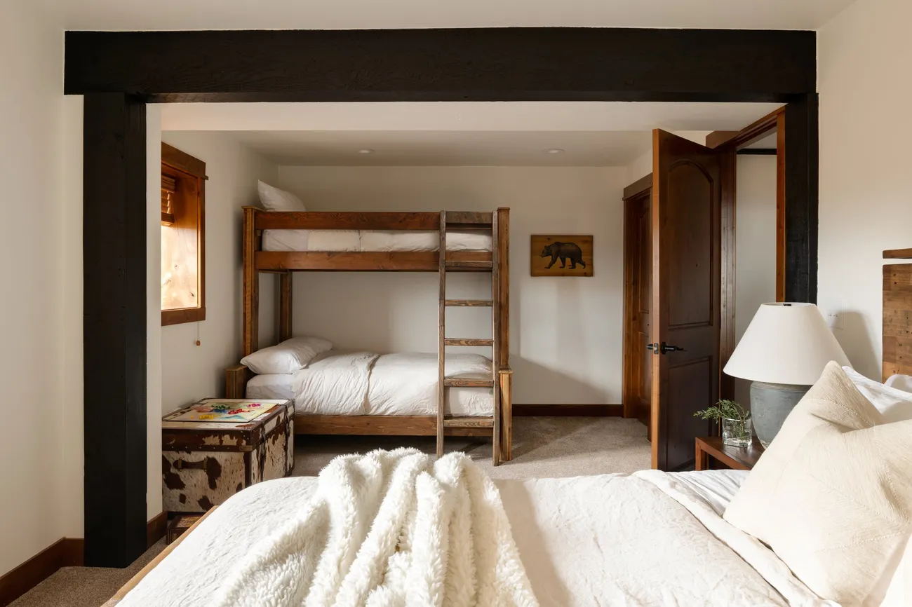 Downstairs king and bunk room at Four Peaks Ranch